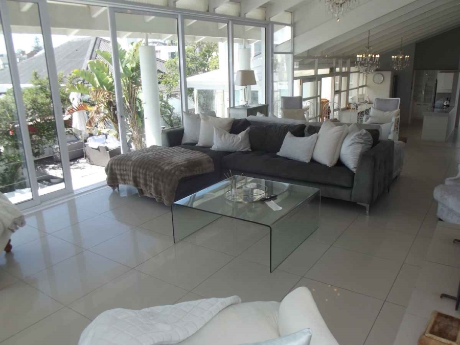 5 Bedroom Property for Sale in Bloubergstrand Western Cape